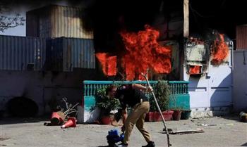   جنود أمريكيون يقتلون 10 متظاهرين حاولو اقتحام مبنى القنصلية بباكستان 