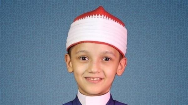 "الأزهري" يهنئ القارئ عمر علي عوض لفوزه بالمركز الثاني في جائزة دبي للقرآن