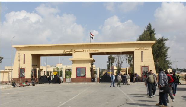 ميناء رفح البري يستقبل دفعة جديدة من الفلسطينيين العائدين إلى قطاع غزة