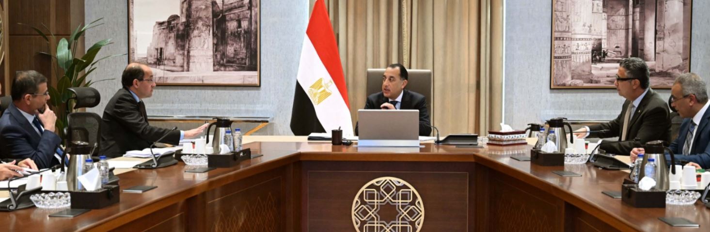 رئيس الوزراء يتابع الاستعدادات الجارية للموسم الحالي لتوريد القمح المحلي