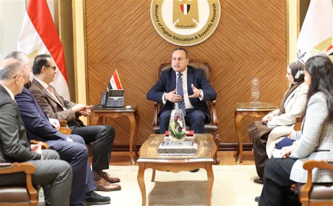 وزير التعليم العالي يبحث مع جامعة بون الألمانية آفاق التعاون الأكاديمي