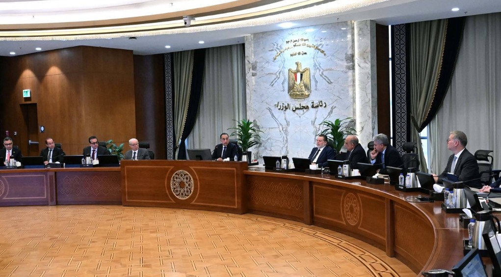 مجلس الوزراء يعلن تعليق العمل بقرارات غلق المحلات خلال أسبوع أعياد الأقباط