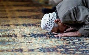   حكم تأخير صلاة العشاء لقبل الفجر.. اعرف رأي الشرع