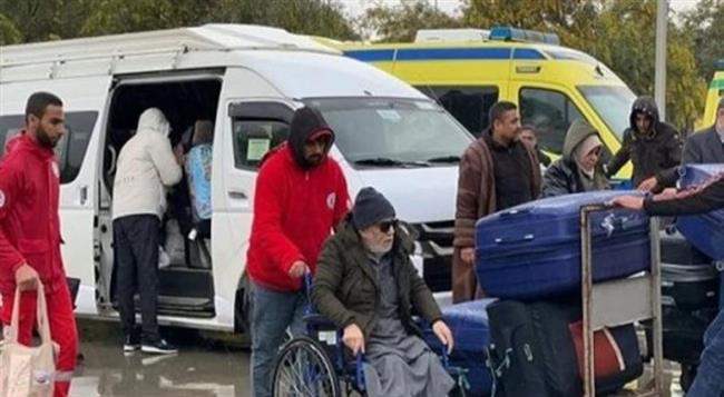 ميناء رفح يستقبل دفعة جديدة من العائدين الفلسطينيين إلى غزة