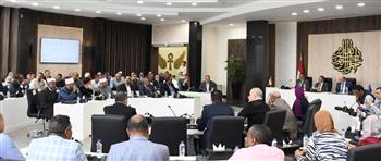   قرارات مهمة لتعزيز التنمية المحلية بأسوان