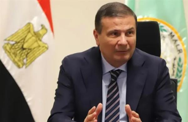 وزير الزراعة: الأطباء البيطريين خط الدفاع الأول عن صحة الإنسان والغذاء