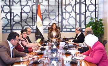 وزيرة التنمية المحلية والبيئة تبحث تطوير ورقمنة منظومة خدمة شكاوى المواطنين والمستثمرين
