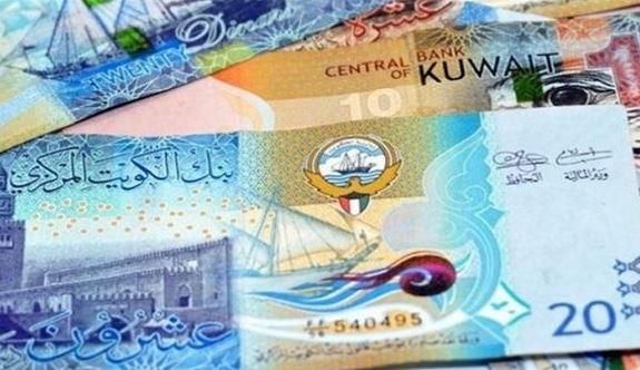 سعر الدينار الكويتي يرتفع.. تابع آخر التحديثات