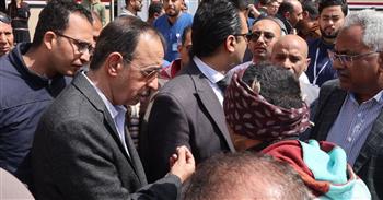   محافظ سوهاج يضمن رعاية صحية عاجلة لمواطن
