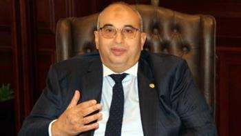   خبراء الضرائب يطالبون بخصم التبرعات بالكامل من الوعاء الضريبي 