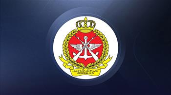  الدفاع الكويتية: دمرنا 12 مسيرة شمال ووسط البلاد و14صاروخًا في الجنوب قادمًا من إيران