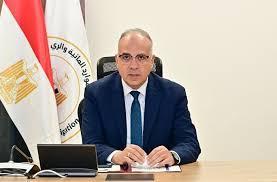 وزير الموارد المائية يتابع موقف منظومة الشكاوى بالوزارة