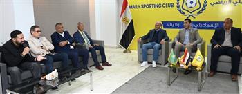 وزير الشباب يلتقي مجلس إدارة النادي الإسماعيلي والجهاز الفني للفريق الأول