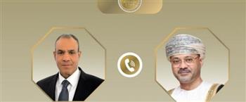   وزير الخارجية يبحث مع نظيره العماني تداعيات المواجهات العسكرية بالمنطقة