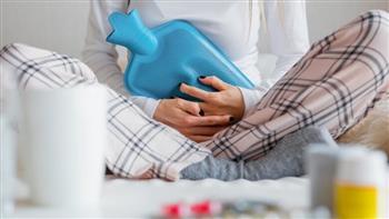 حكم الصيام لمن جاءها الحيض في سن صغيرة وأمها تمنعها من الصيام
