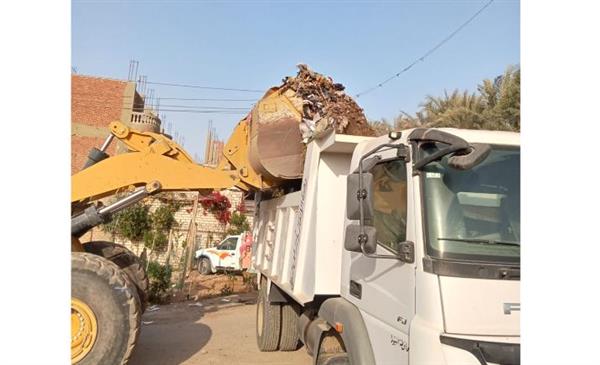 محافظ أسيوط: رفع نحو 500 طن مخلفات بـ 4 مناطق