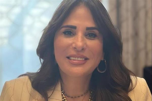 وزيرة الإسكان تتابع مشروعات "ظلال" والبنية الأساسية وأعمال التطوير بالشيخ زايد