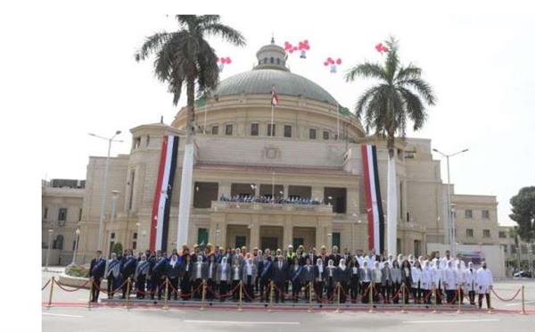 جامعة القاهرة في ذكرى يوم الشهيد: مصر لن تنسى أبناءها الذين قدموا أرواحهم فداءً للوطن