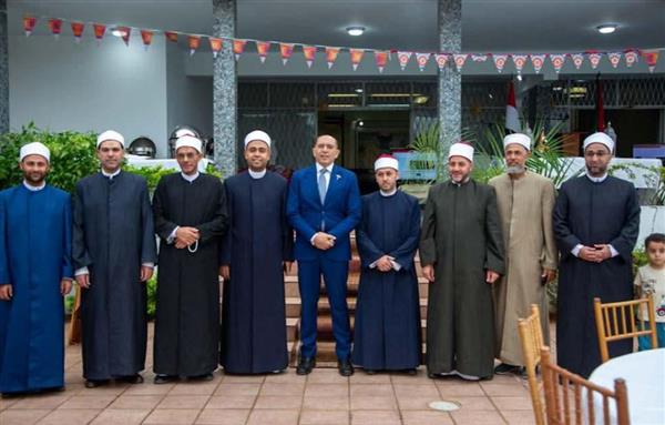 موفدو وزارة الأوقاف المصرية في موزمبيق يشاركون في أكبر إفطار رمضاني للجالية المصرية