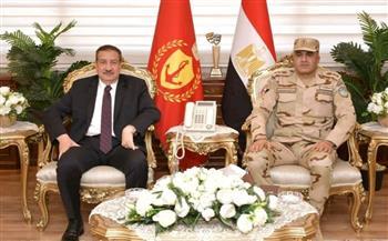 محافظ بورسعيد يستقبل المستشار العسكري للمحافظة ويشيد بجهود وتضحيات القوات المسلحة