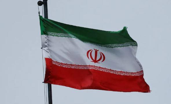 مجلس صيانة الدستور في إيران: انتهاء مهام وعمل مجلس القيادة المؤقت مع تعيين المرشد الجديد
