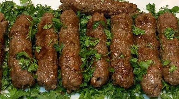 الكفتة المشوية تحت المجهر.. هل تسبب السرطان وأيها أفضل: كفتة اللحمة أم الفراخ؟