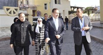 محافظ بورسعيد يتفقد قرية "جنة النورس"