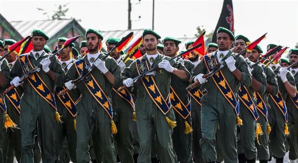 الحرس الثوري الإيراني: دفاعاتنا الجوية أسقطت صاروخ كروز وسط البلاد