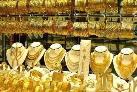 الذهب يميل للصعود.. ماذا يحدث في السوق؟