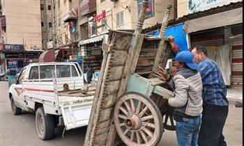   حي الضواحي ببورسعيد يرفع الإشغالات ويعزز الانضباط بالشوارع فى حملة فجرية