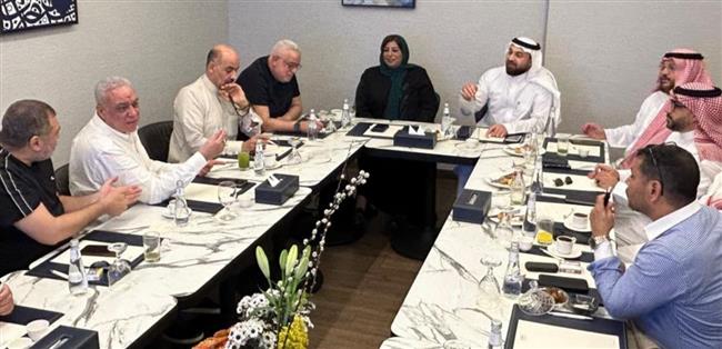  السياحة تعقد اجتماعًا لوضع اللمسات الأخيرة استعدادا للحج وبحث خدمات الحجاج