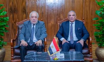   رئيس جامعة طنطا يستقبل نقيب المهن التمثيلية لبحث سبل دعم المواهب الطلابية