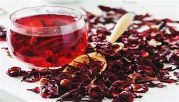 الكركديه.. سر خفض الضغط وفوائده الصحية بين الساخن والبارد