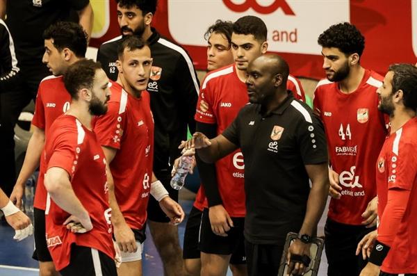 الأهلي يهزم سبورتنج ويتوج ببطولة دوري المحترفين لـ كرة اليد