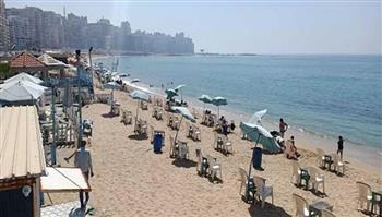   شواطئ الاسكندرية تبدأ في استقبال الجمهور احتفالات بالاعياد و شم النسيم