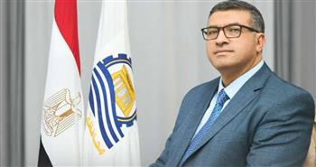   محافظ قنا يهنئ قداسة البابا تواضروس الثاني بعيد القيامة المجيد