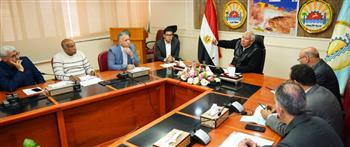 محافظ مطروح: تعظيم الاستفادة من المشروعات وإزالة المعوقات لصالح المال العام