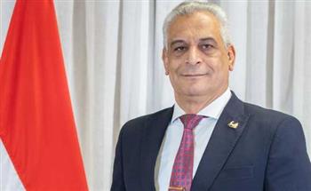   وزير الدولة للإنتاج الحربي يهنيء البابا تواضروس الثاني بعيد القيامة المجيد 
