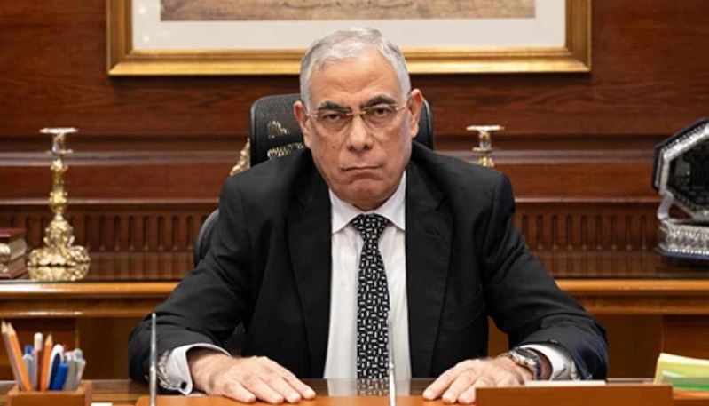 حفاظا على قيم الأسرة والمجتمع.. النائب العام يحظر النشر في 3 قضايا جنائية