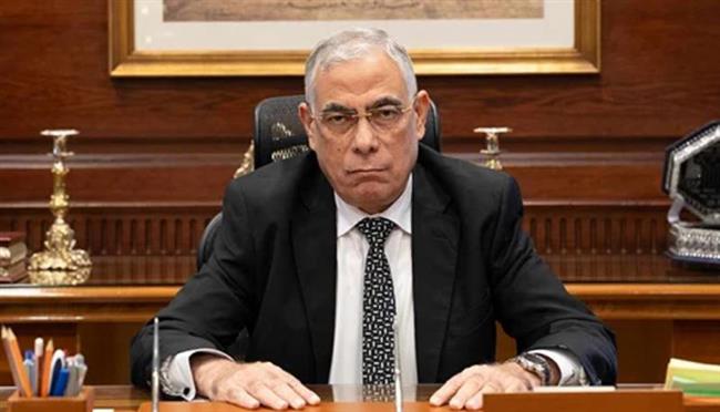 حفاظا على قيم الأسرة والمجتمع.. النائب العام يحظر النشر في 3 قضايا جنائية