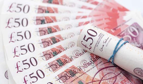 هل يرتفع أم يستقر؟ آخر تطورات سعر الجنيه الإسترليني اليوم
