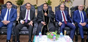   جولة لمحافظ سوهاج يزور المطرانيات لتقديم التهنئة للإخوة الأقباط بمناسبة عيد القيامة المجيد