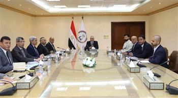   وزير الإنتاج الحربي يستقبل ممثلي شركة "باراسون للأنظمة المتقدمة" الهندية