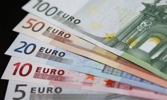 سعر اليورو أمام الجنيه اليوم 