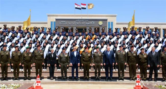 الأكاديمية العسكرية المصرية تنظم حفل إنتهاء دورة تعايش لطلبة جامعة عين شمس