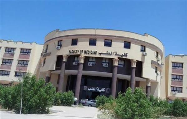 عميد طب قصر العيني يهنئ الإخوة المسيحيين بعيد القيامة المجيد