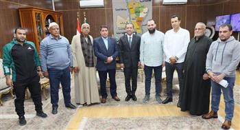   محافظ المنوفية يلتقي عدد من أهالي منشية دملو