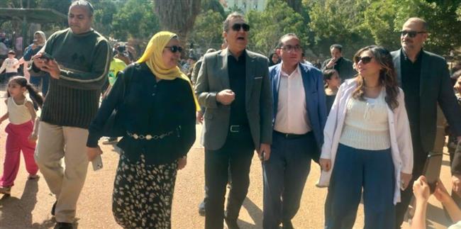 رئيس الخدمات البيطرية يتفقد حديقة حيوان الشرقية خلال احتفالات شم النسيم