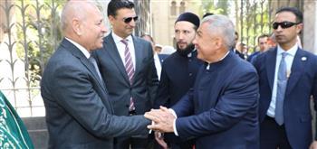رئيس جمهورية تتارستان يزور قبر الشيخ موسى جار الله التتارى