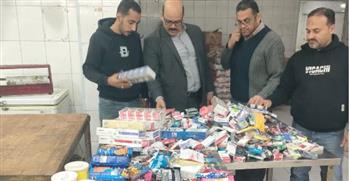   ضبط سلع غذائية منتهية الصلاحية وسجائر مجهولة المصدر بالإسكندرية 